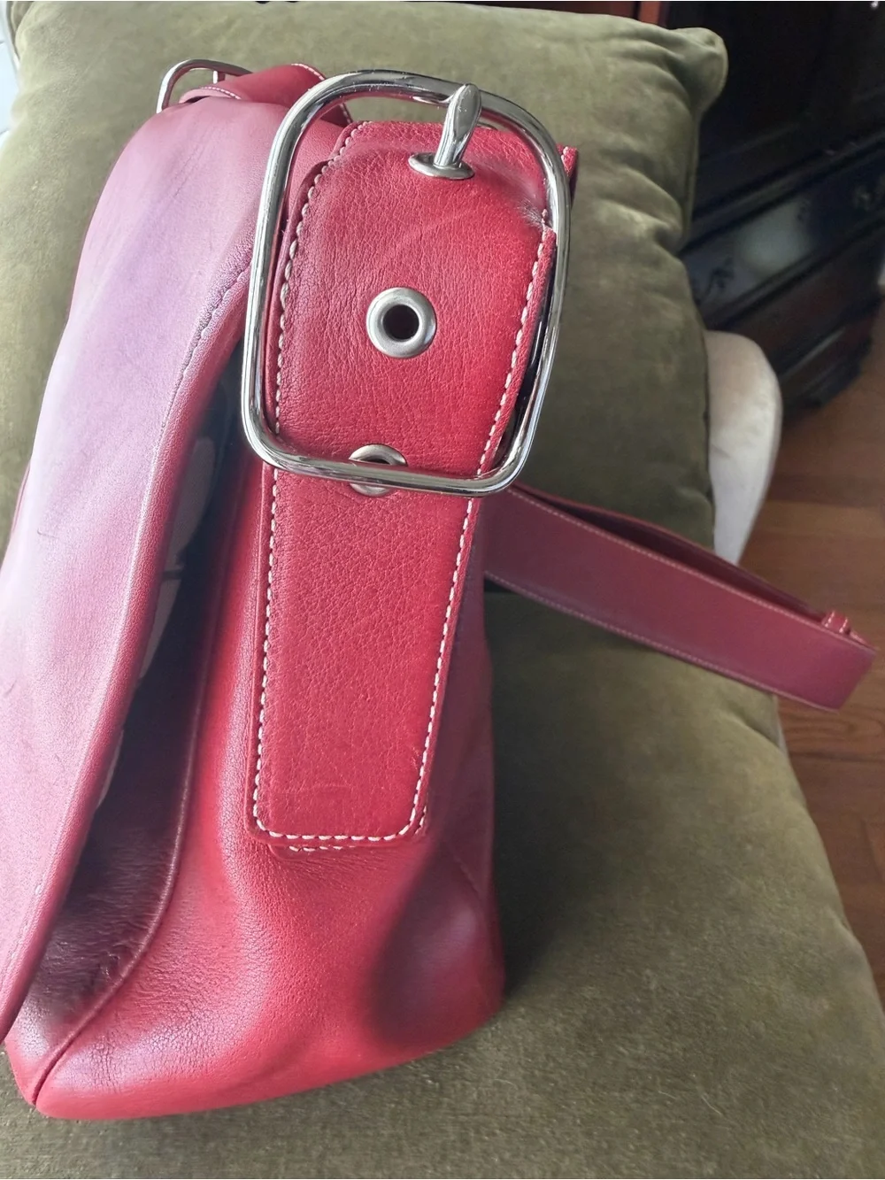 Coach smooth red